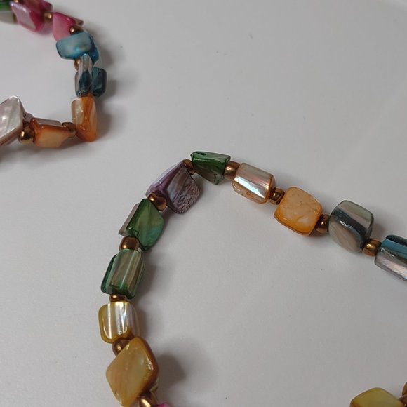 Set Of 5 Colorful Shell Bead Stretch Bracelets - Picture 11 of 14